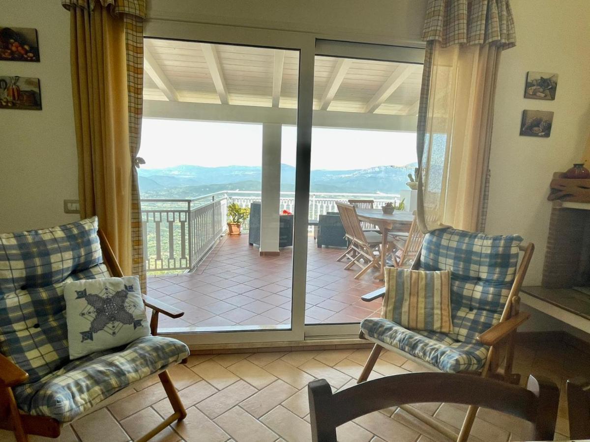 Appartamento Con Vista Panoramica Baunei Bagian luar foto